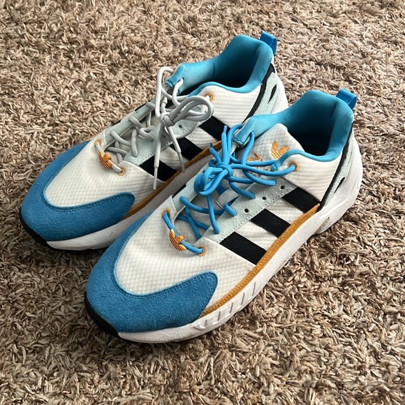 Men's Adidas ZX22 Boost Sneakers - Picture 1 of 8